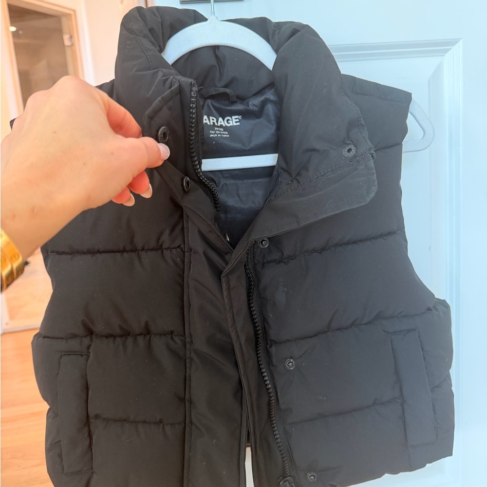 Garage Black Quilted Vest cropped - Picture 4 of 4